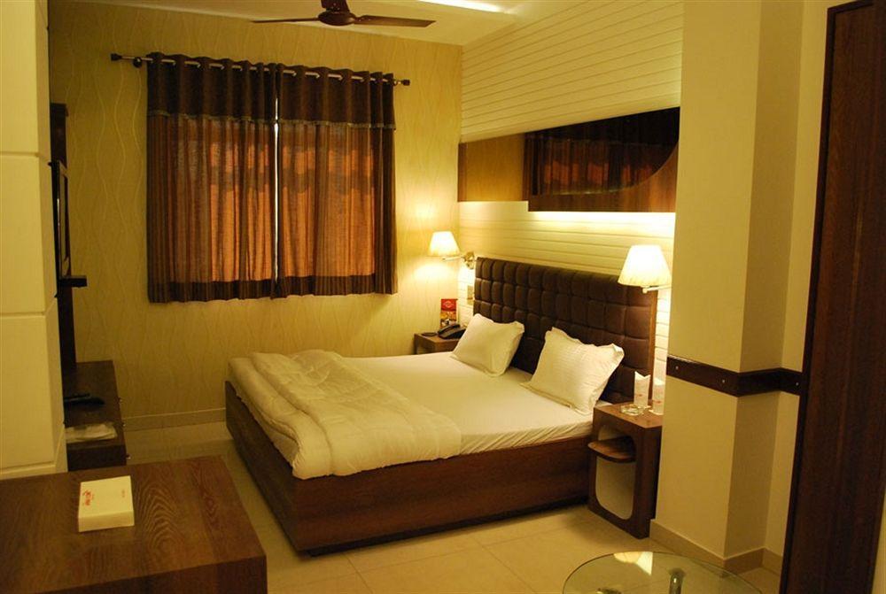 Hotel Arina Inn New Delhi Exterior foto